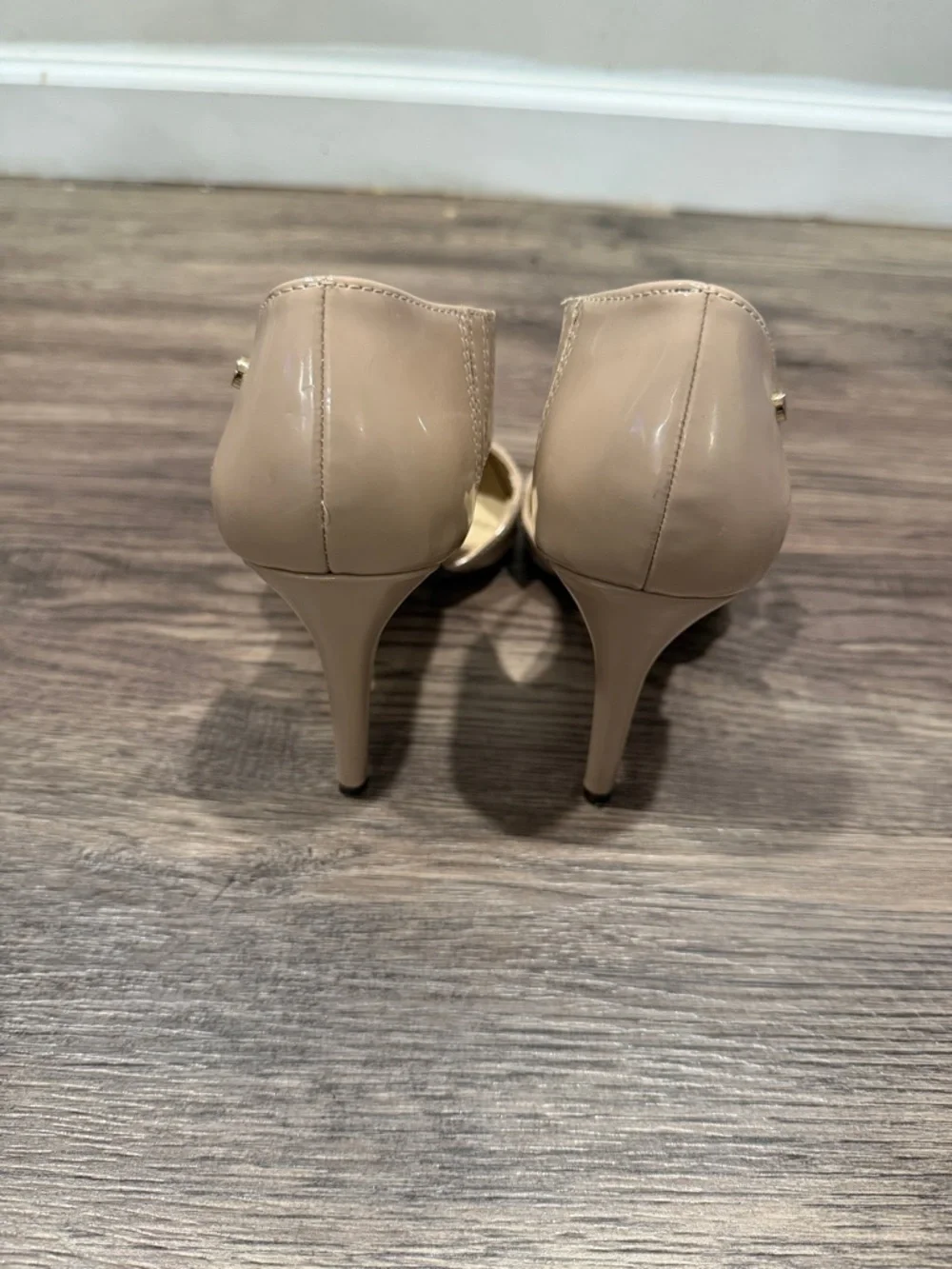 Jones New York Nude Pointed-Toe Cross-Strap Heels - Picture 4 of 7